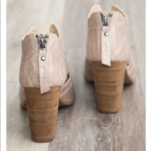 Not Rated- Open toe booties-Tan - Picture 3 of 6